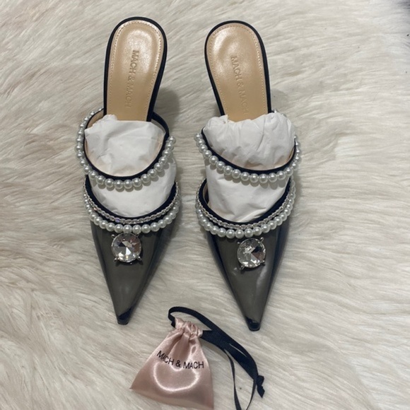 Mach and Mach Diamond of Elizabeth Imitation Pearl pointed toe‎ mule size 39 - Picture 5 of 15